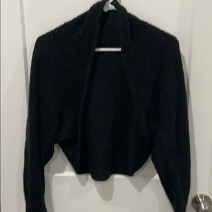 Black shoulder shrug